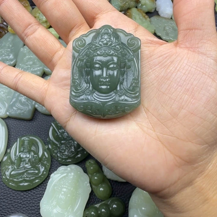 和田玉未镶嵌珠宝奇石