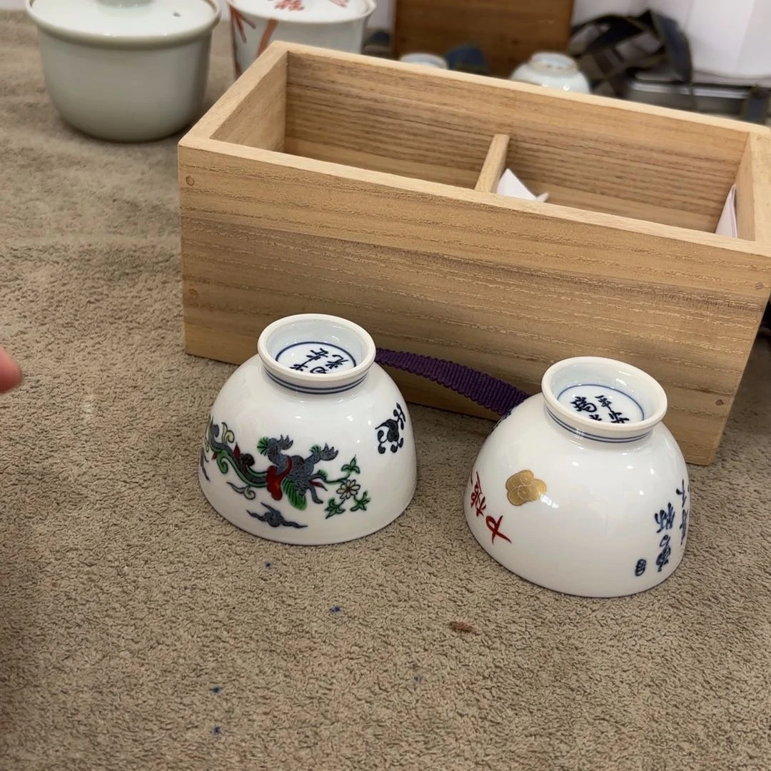 瓷片非常好看漂亮的物品