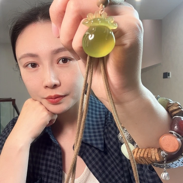 *****未镶嵌蛇纹石玉颈饰