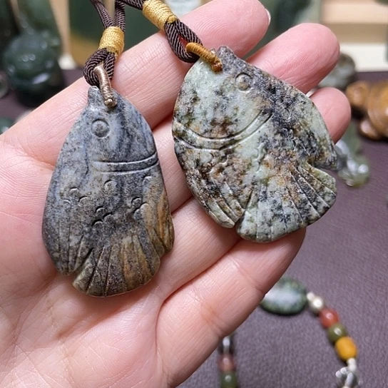岫岩河磨玉（透闪石质玉）未镶嵌颈饰