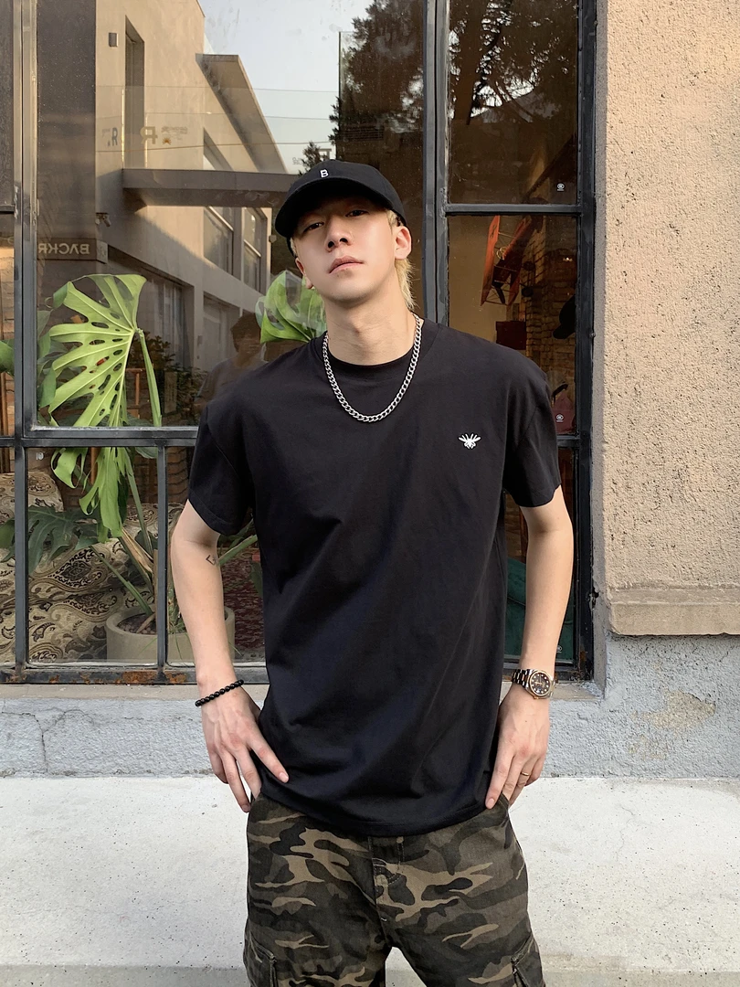 2025凉感小蜜蜂圆领短袖休闲百搭舒适透气情侣同款T