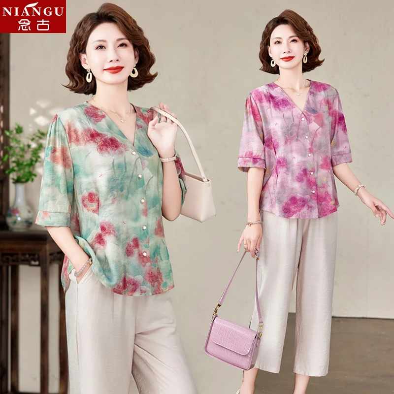 中年妈妈夏装时尚短袖上衣2025新款中老年女装显瘦印花休闲小衫