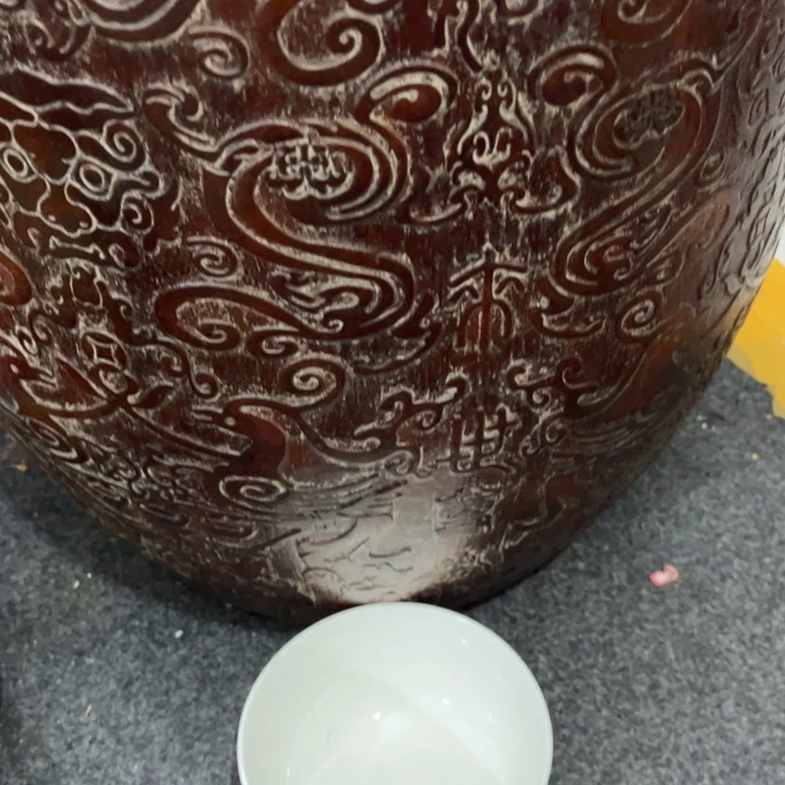摆件咋**情瓷器和陶器的