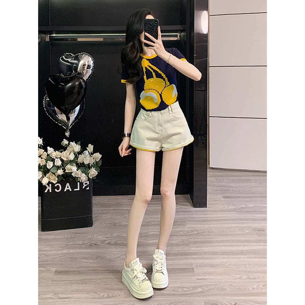 超火多巴胺休闲运动套装女夏季炸街减龄小个子短袖牛仔短裤两件套