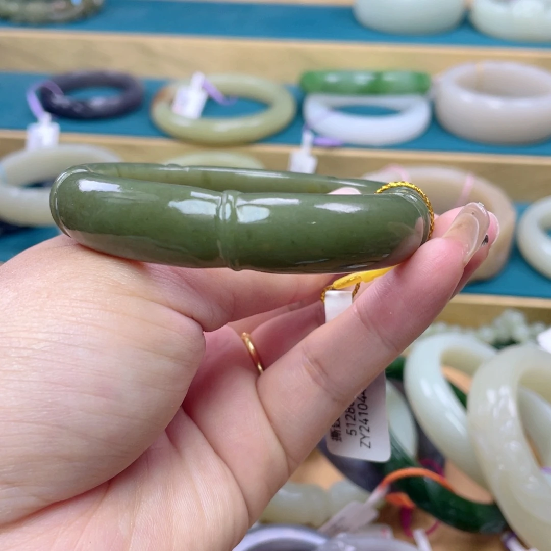 和田玉手镯未镶嵌75