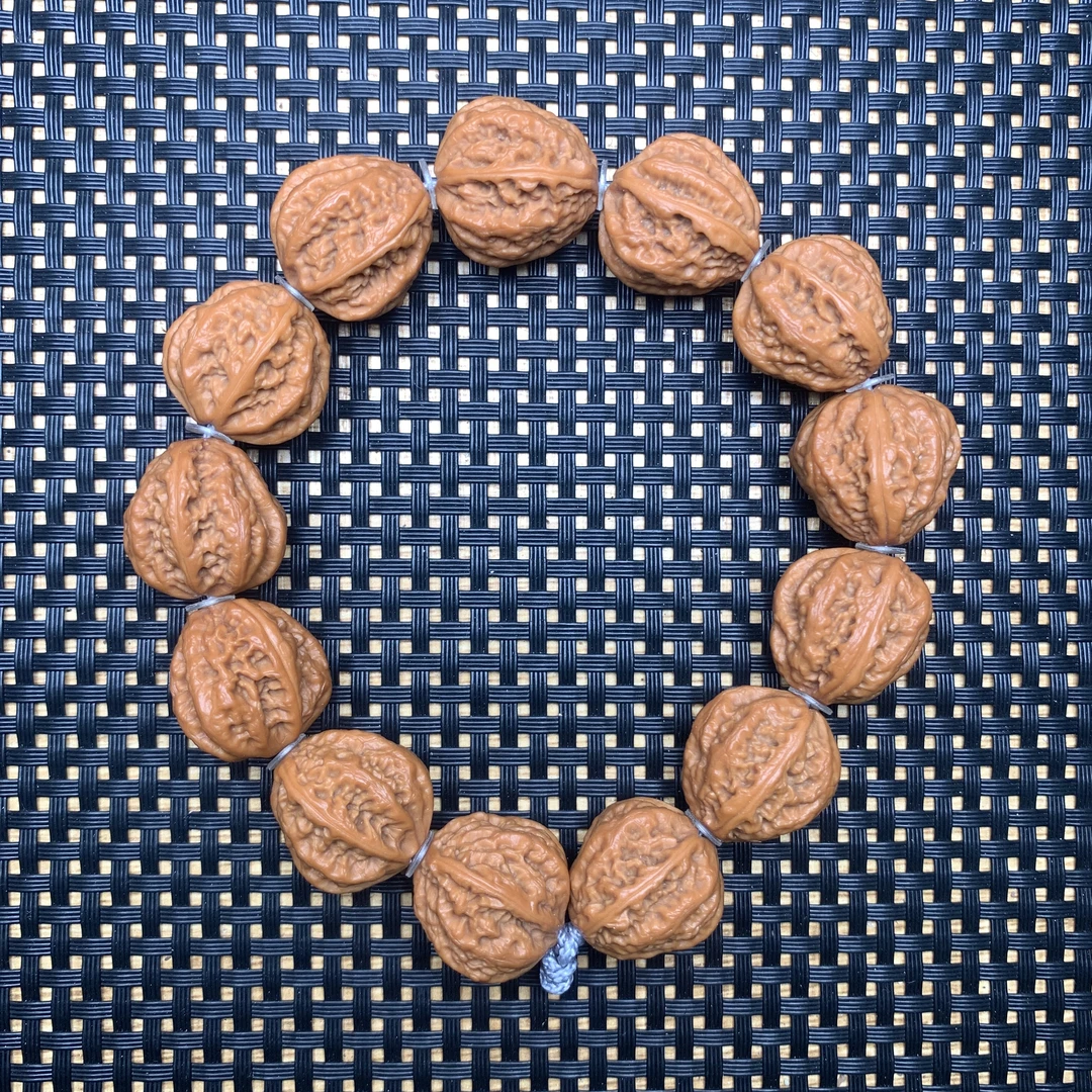 双开背蛤蟆核桃手串20-21尺