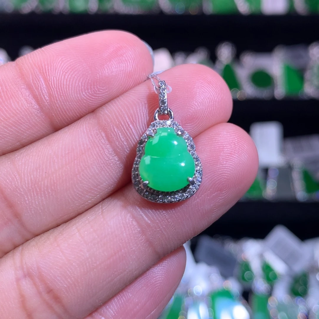 【闪购商品】颈饰银S925镶嵌翡翠