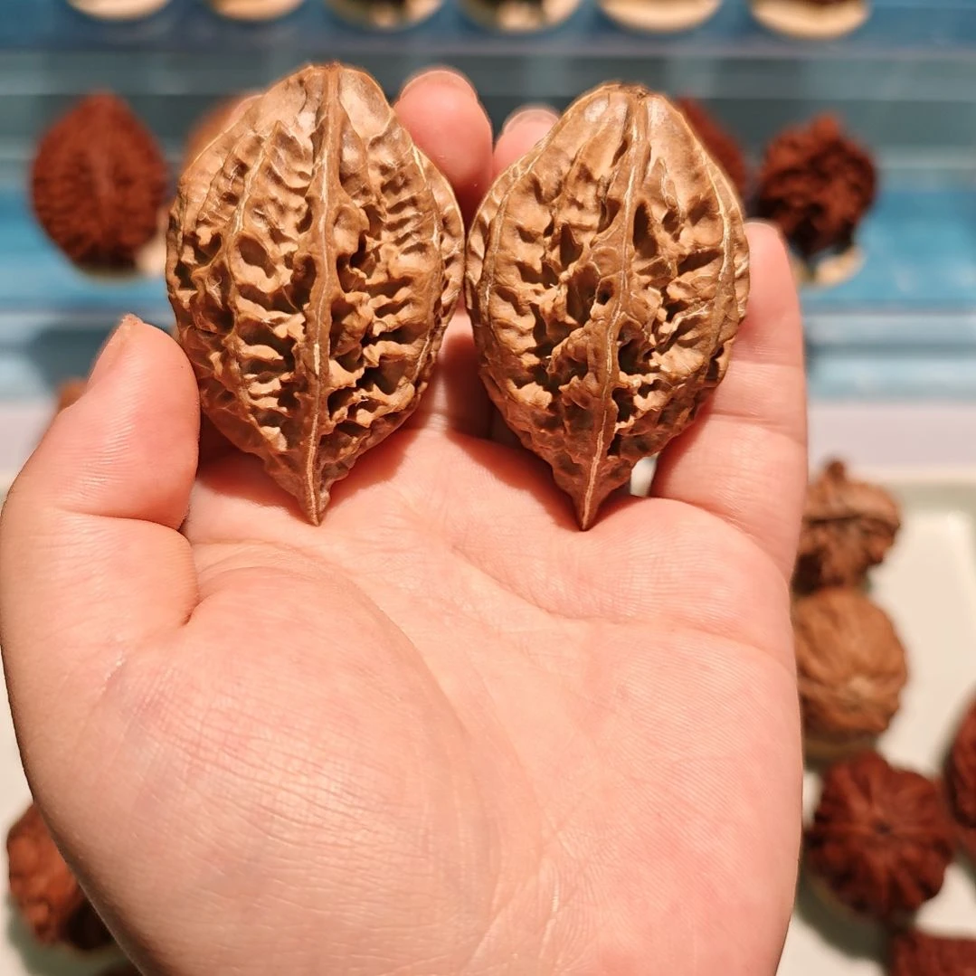 吊坠文玩核桃柳叶霸王枪捶底明显