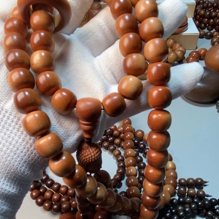 阿***峰檀香木老山檀香红肉1.2*1.3*36，焦糖奶甜香