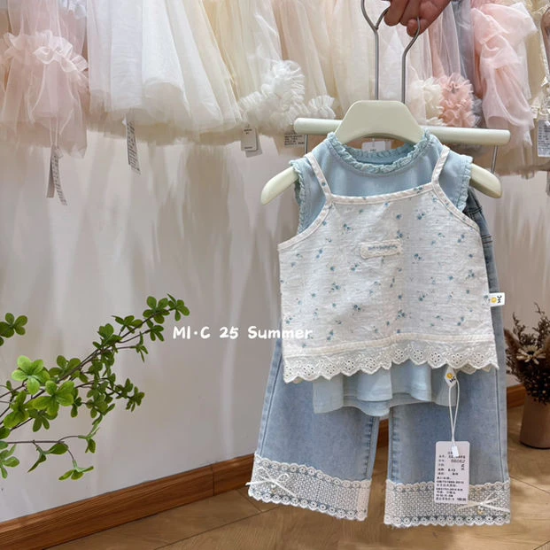 【三件套】女童韩版夏季套装休闲蕾丝背心牛仔裤~荷叶边设计感满满