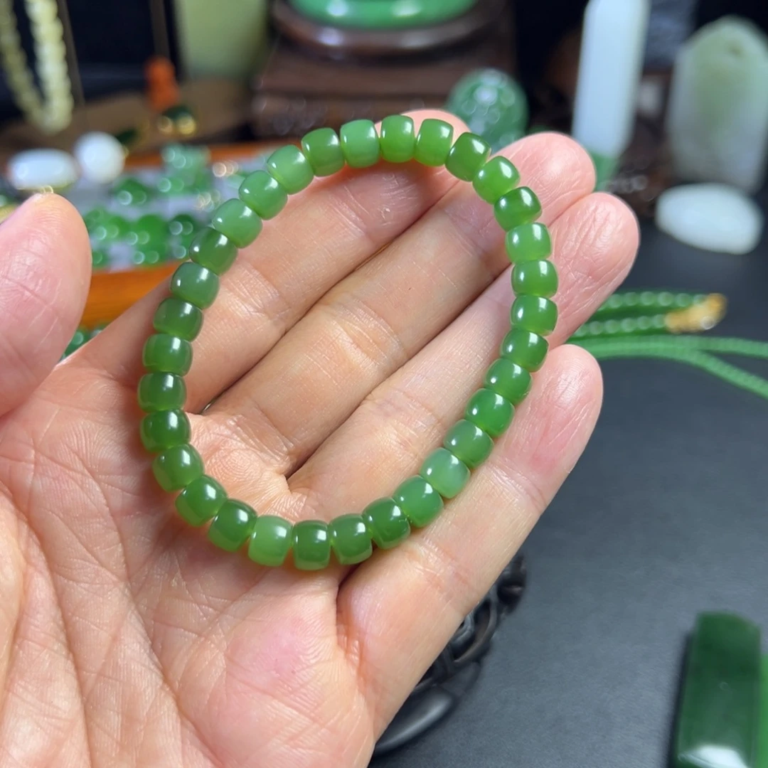 和田玉（碧玉）未镶嵌手链