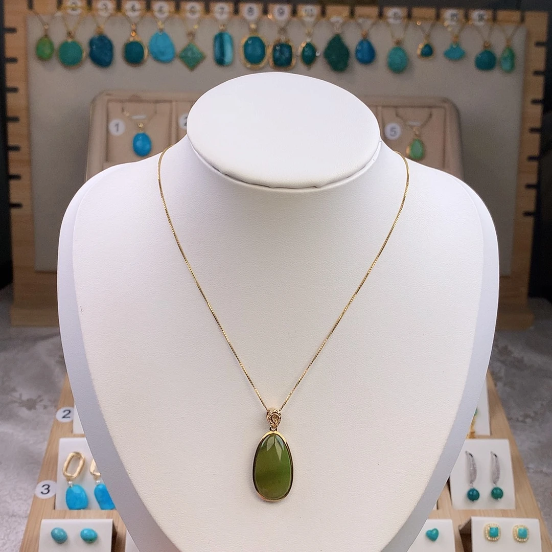 绿松石18K金镶嵌颈饰