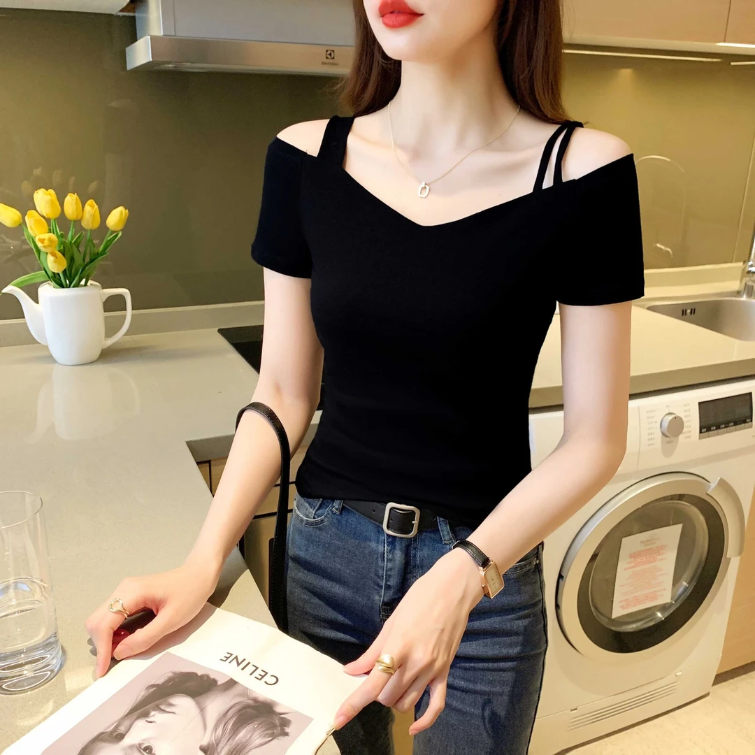 黑色一字肩短袖T恤女夏季显瘦洋气设计感时尚修身V领百搭半袖上衣