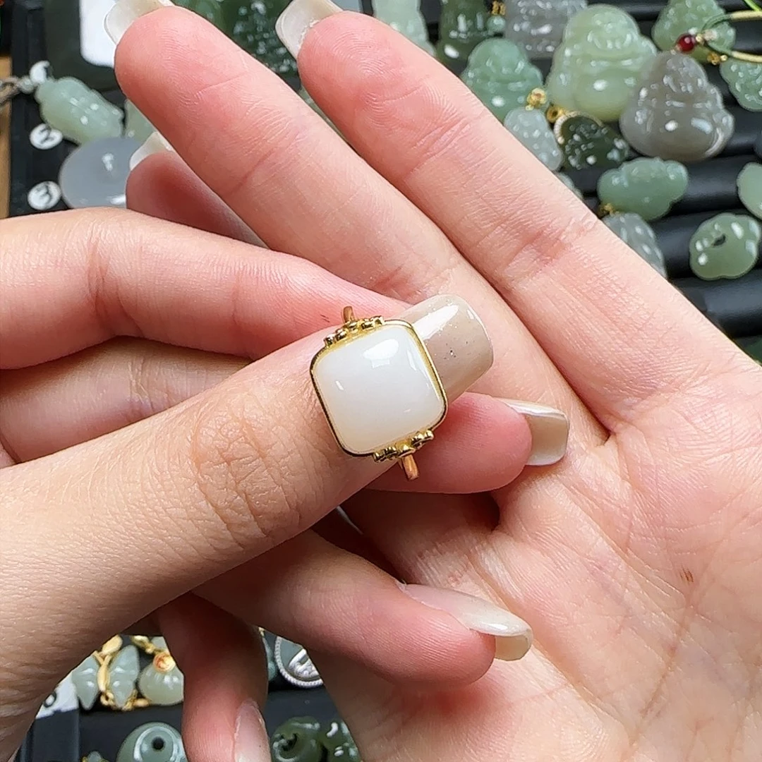 银S925镶嵌戒指和田玉