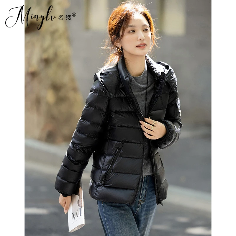 名缕轻奢亮面时尚服女25冬季新款潮流简约通勤风短款保暖外套