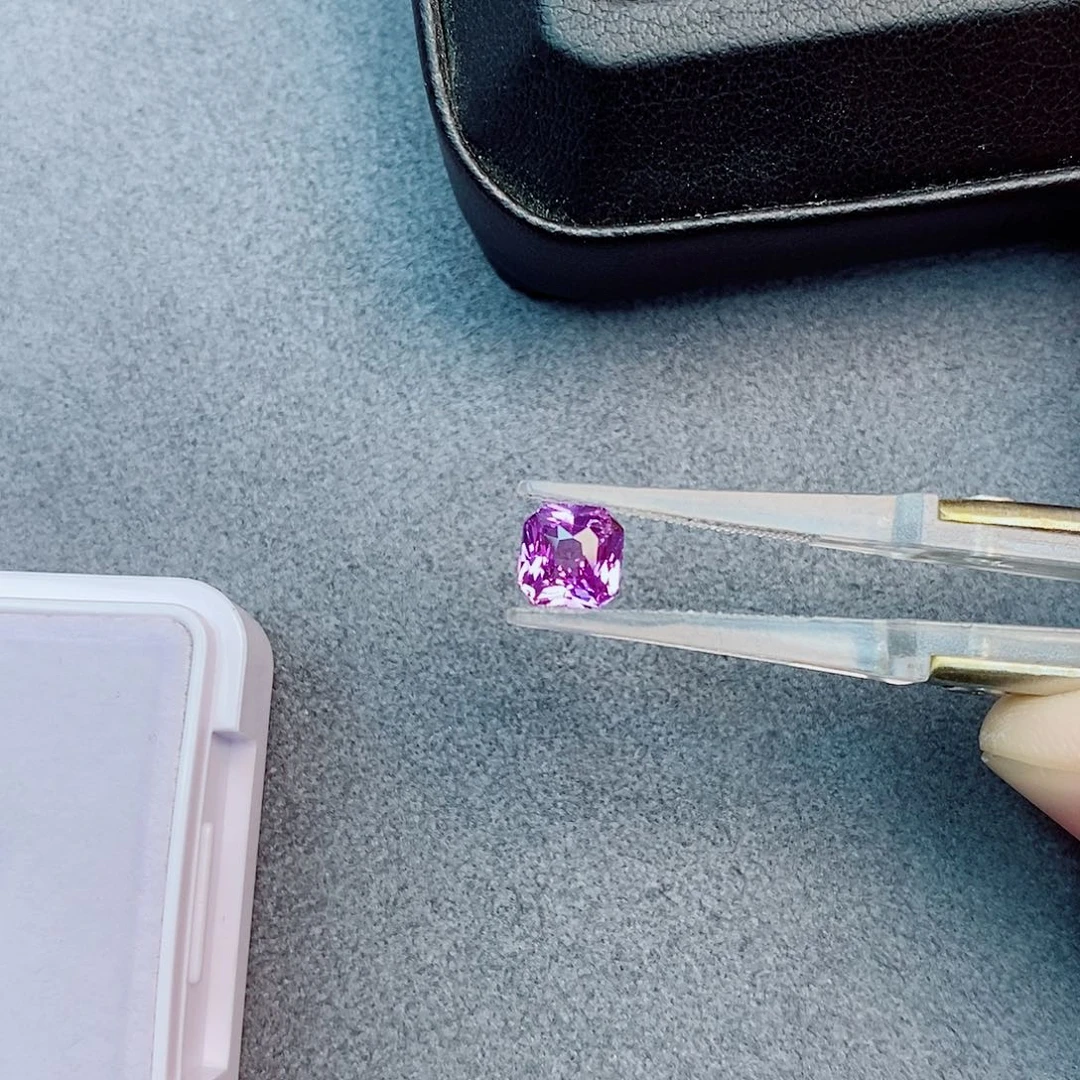 裸石彩色蓝宝石1.52ct 无烧薰衣草
