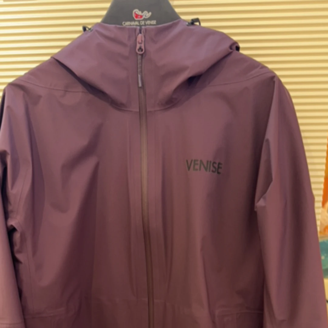 威尼斯-比音威尼斯冲锋衣