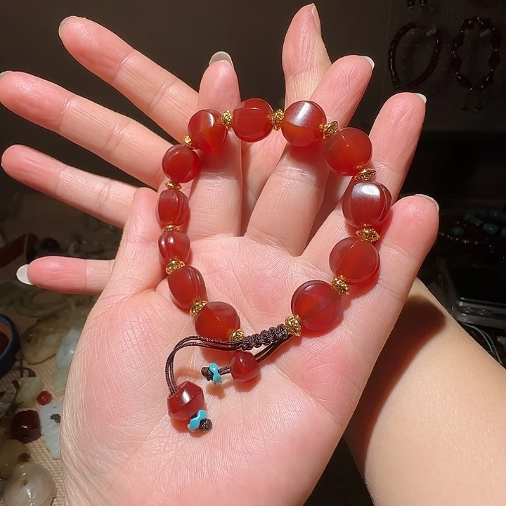 第***丝玛瑙/玉髓未镶嵌手链