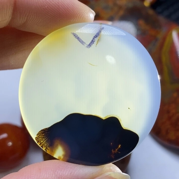 玛瑙/玉髓颈饰未镶嵌