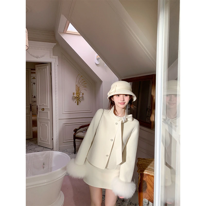 2025秋季新款ins气质御姐范设计感毛毛拼接长袖外套配高腰半身裙