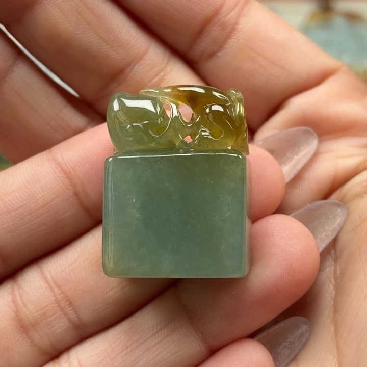 翡翠未镶嵌颈饰天然翡翠a货