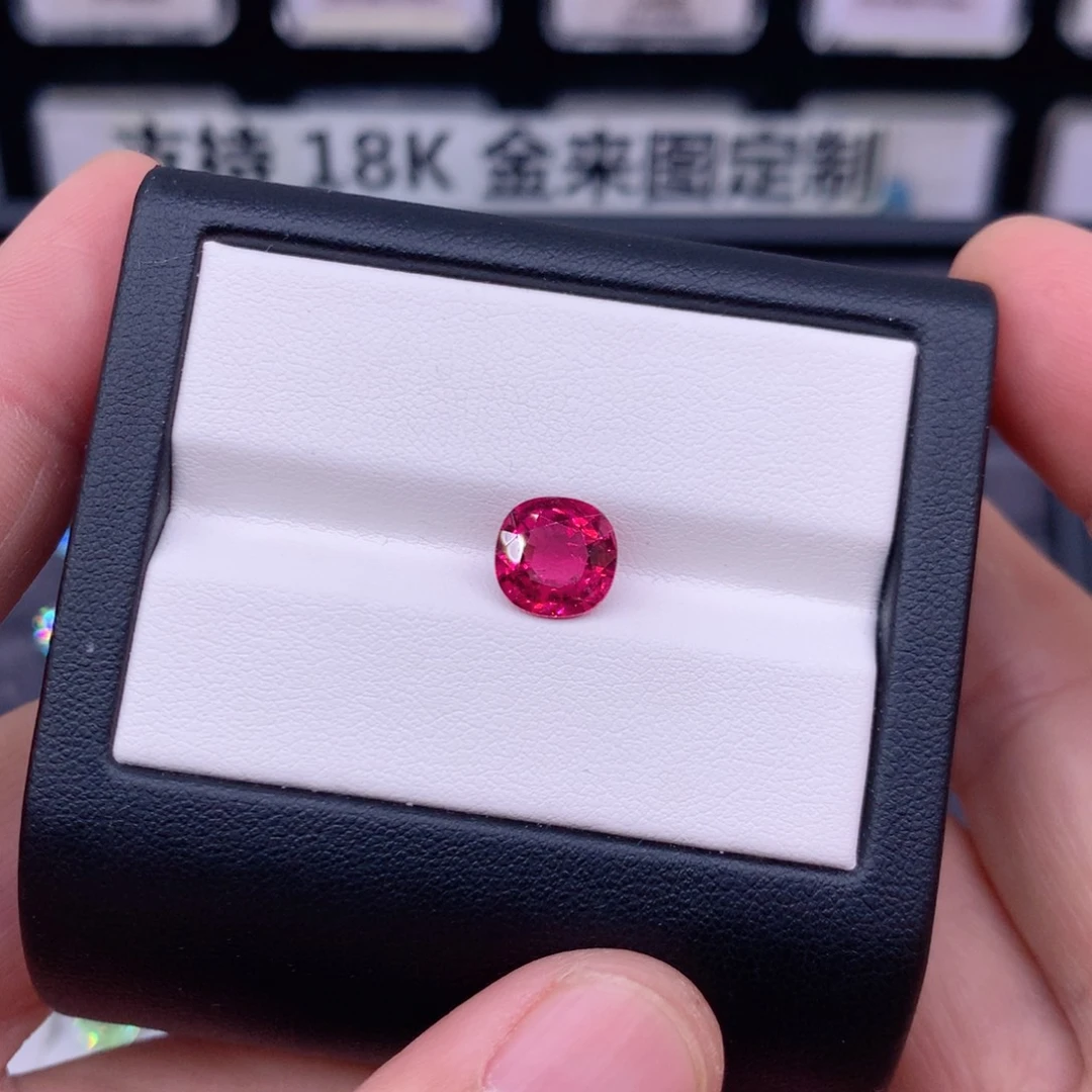 2.52克拉卢比莱碧玺未镶嵌