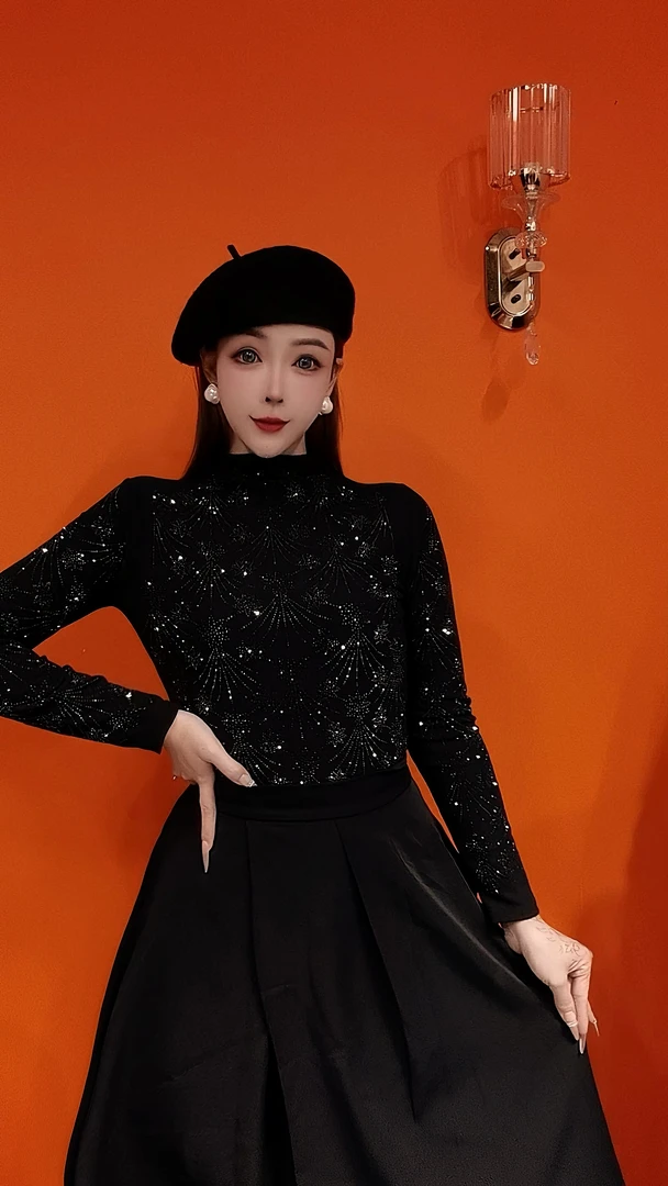 2025秋季新款73双款式打底衫女内搭时尚烫钻上衣修身显瘦长袖