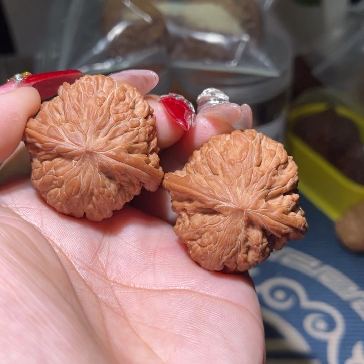 桃核把件             39