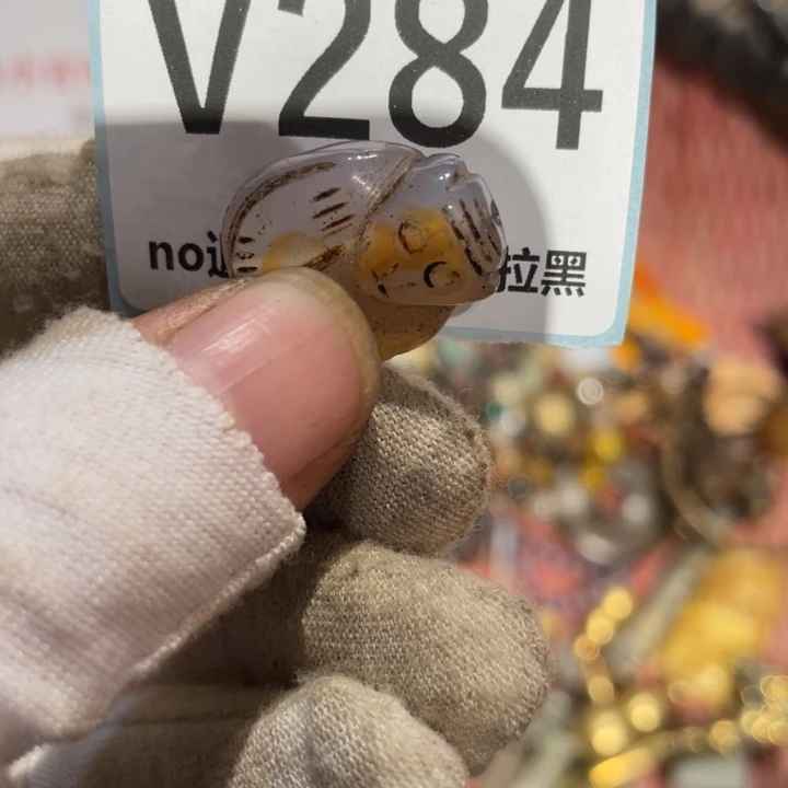 魏***傅瓷片二表姐直播火爆热卖