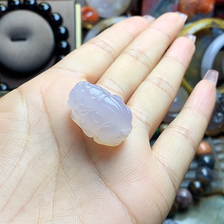 铁***憨硅化玉未镶嵌吊坠(不含链)玉雕貔貅