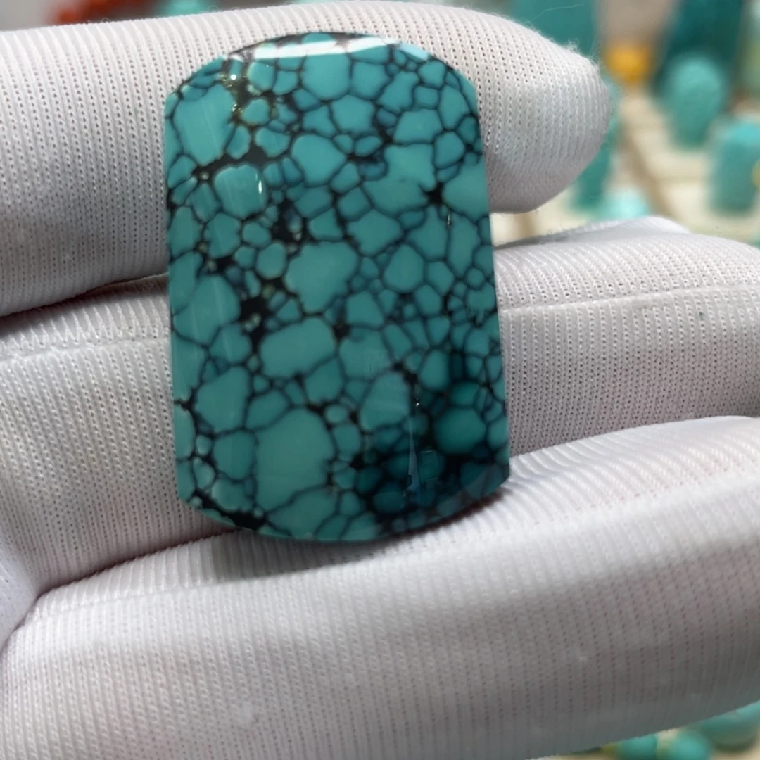 未镶嵌绿松石颈饰