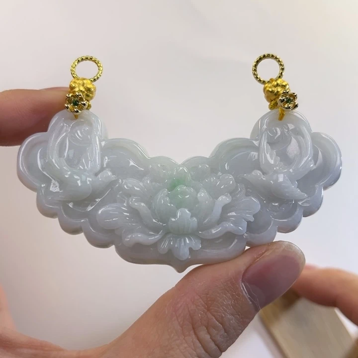 翡翠吊坠(赠链)未镶嵌代编织