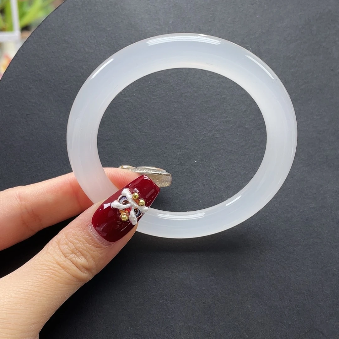 石英质玉未镶嵌手镯56.8