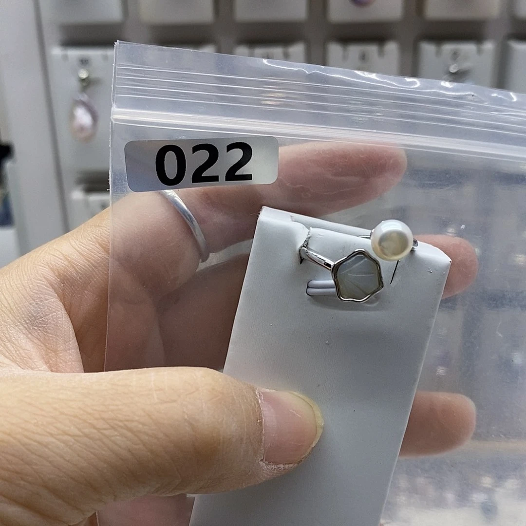 颈饰合金淡水珍珠