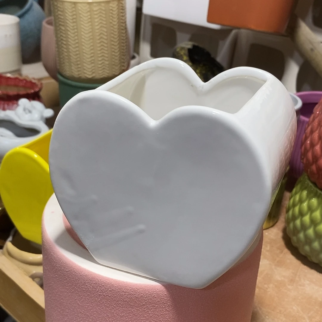 陶摆件陶盆有孔 瑕疵介意勿拍