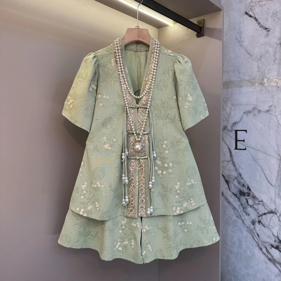 2025新中式国风提花亮片包边v领盘扣流苏胖mm显瘦短裤两件套9121