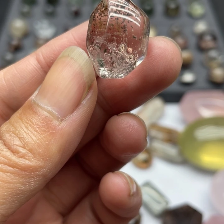 纯天然幽灵碧玺（处理）