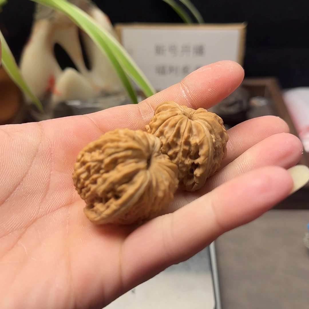 文玩核桃吊坠四座楼