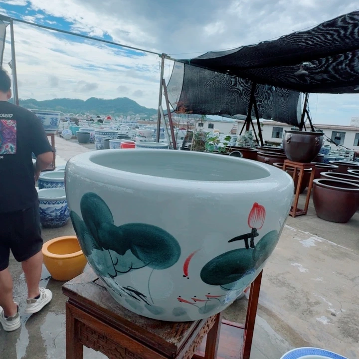 瓷片直径52，高32。。。