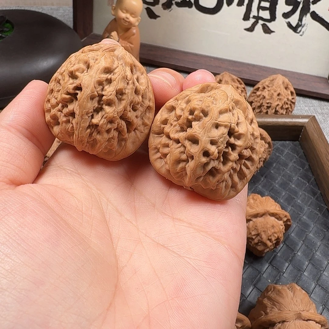 文玩核桃吊坠全家福红锦鲤39