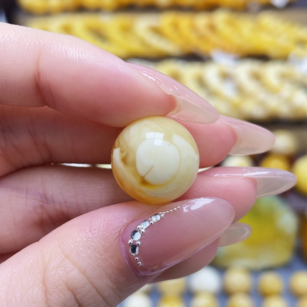 未镶嵌琥珀裸石蜜蜡圆珠15.8mm微瑕