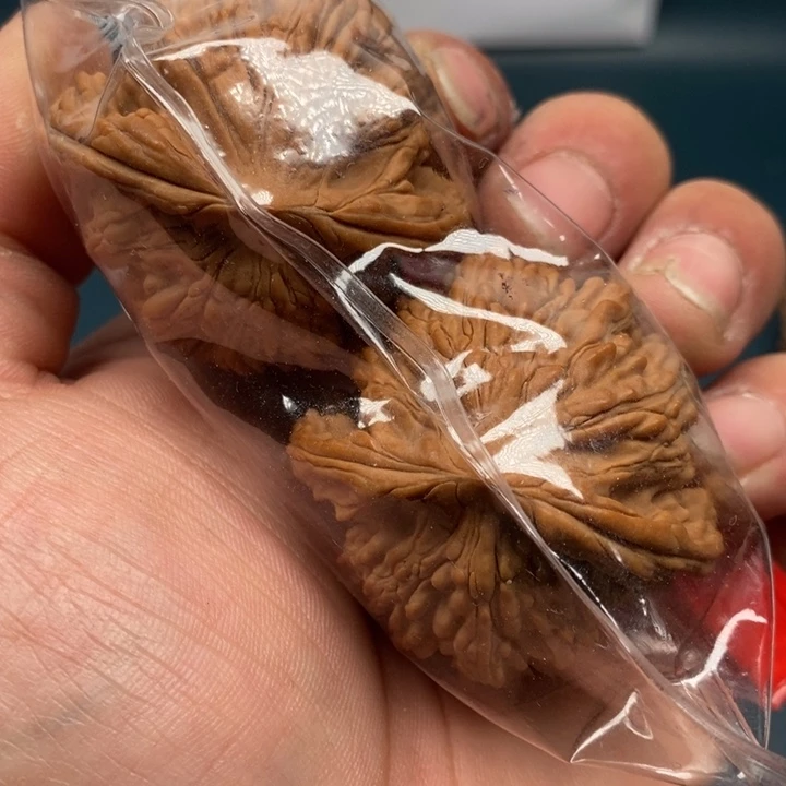 L***F木质文玩核桃虎头虎头