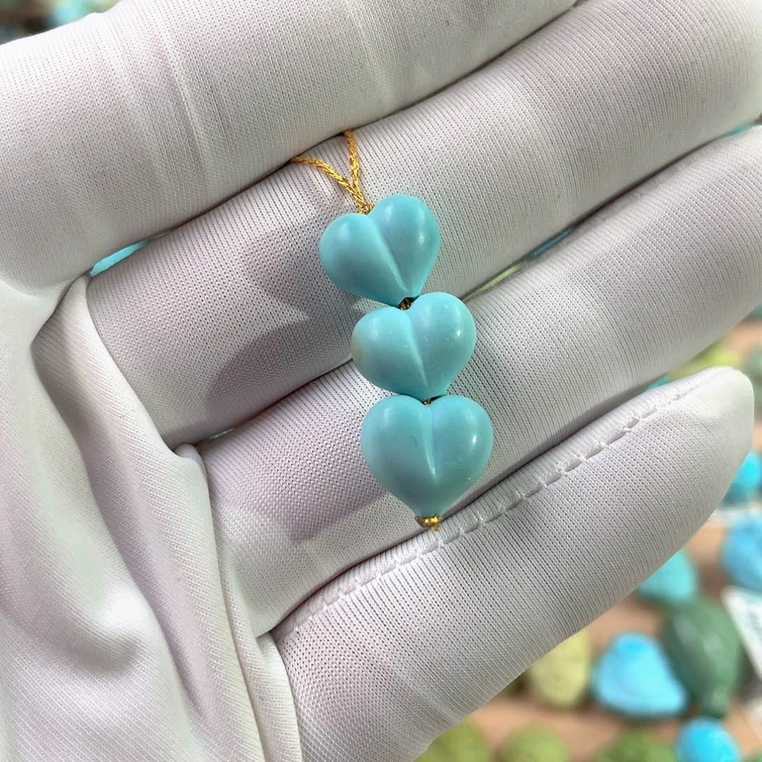 绿松石未镶嵌珠宝奇石