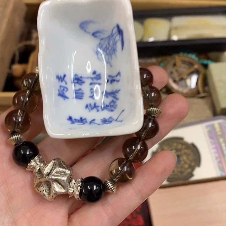 瓷中古工艺品一件