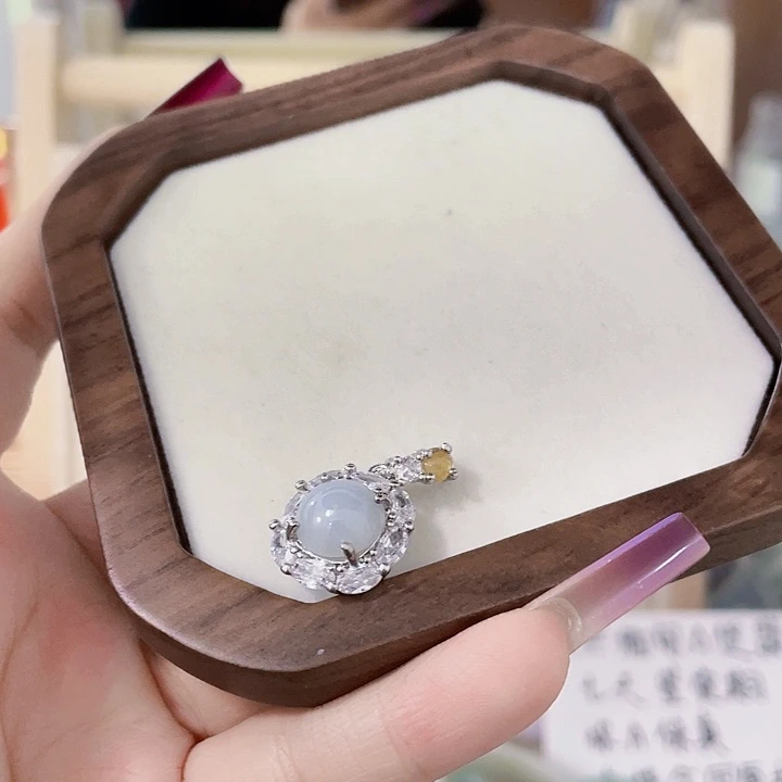 颈饰未镶嵌翡翠天然翡翠Ａ货