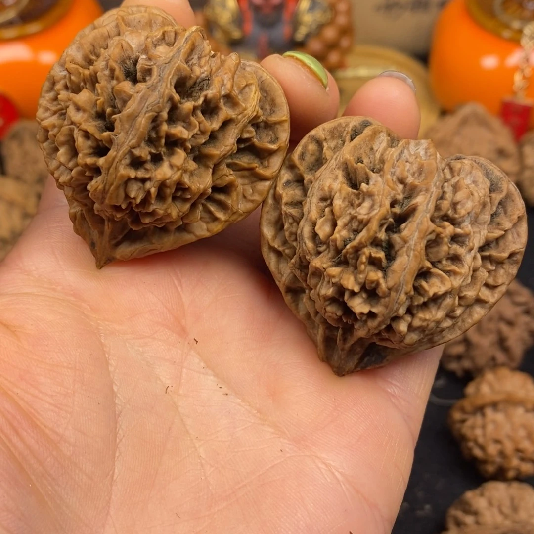 溜**达秦岭南路口附近的房子