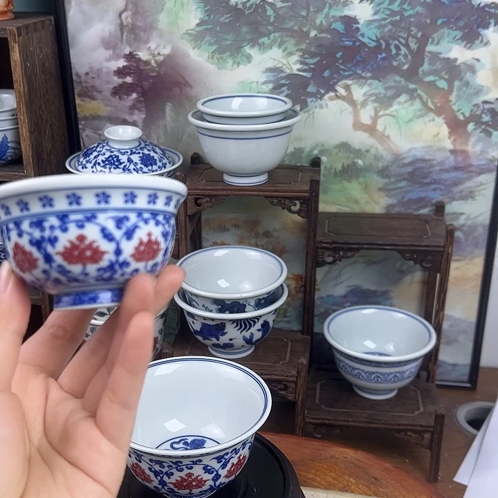 瓷其他缠枝莲釉里红小压手