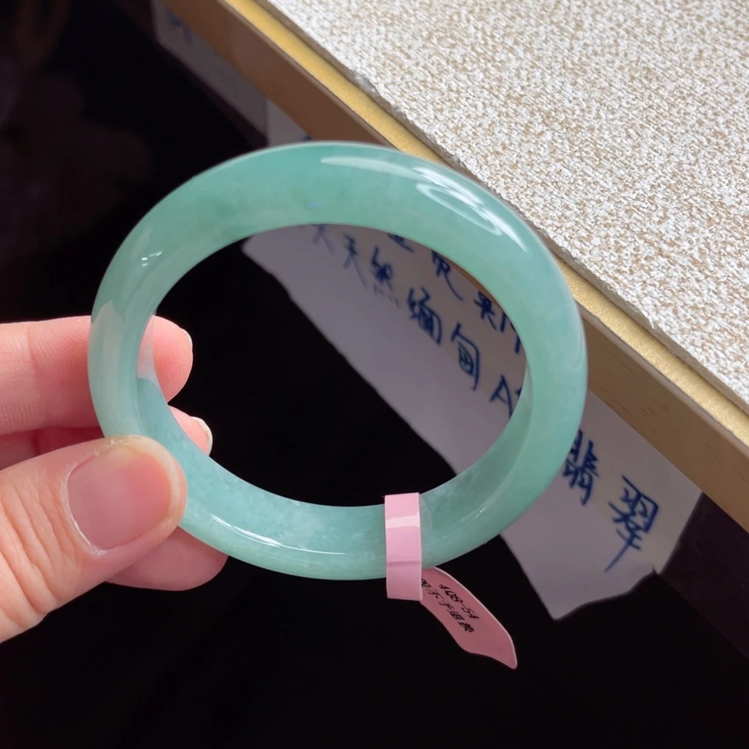 翡翠未镶嵌手镯手镯