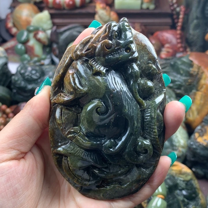 岫岩河磨玉（透闪石质玉）把件未镶嵌