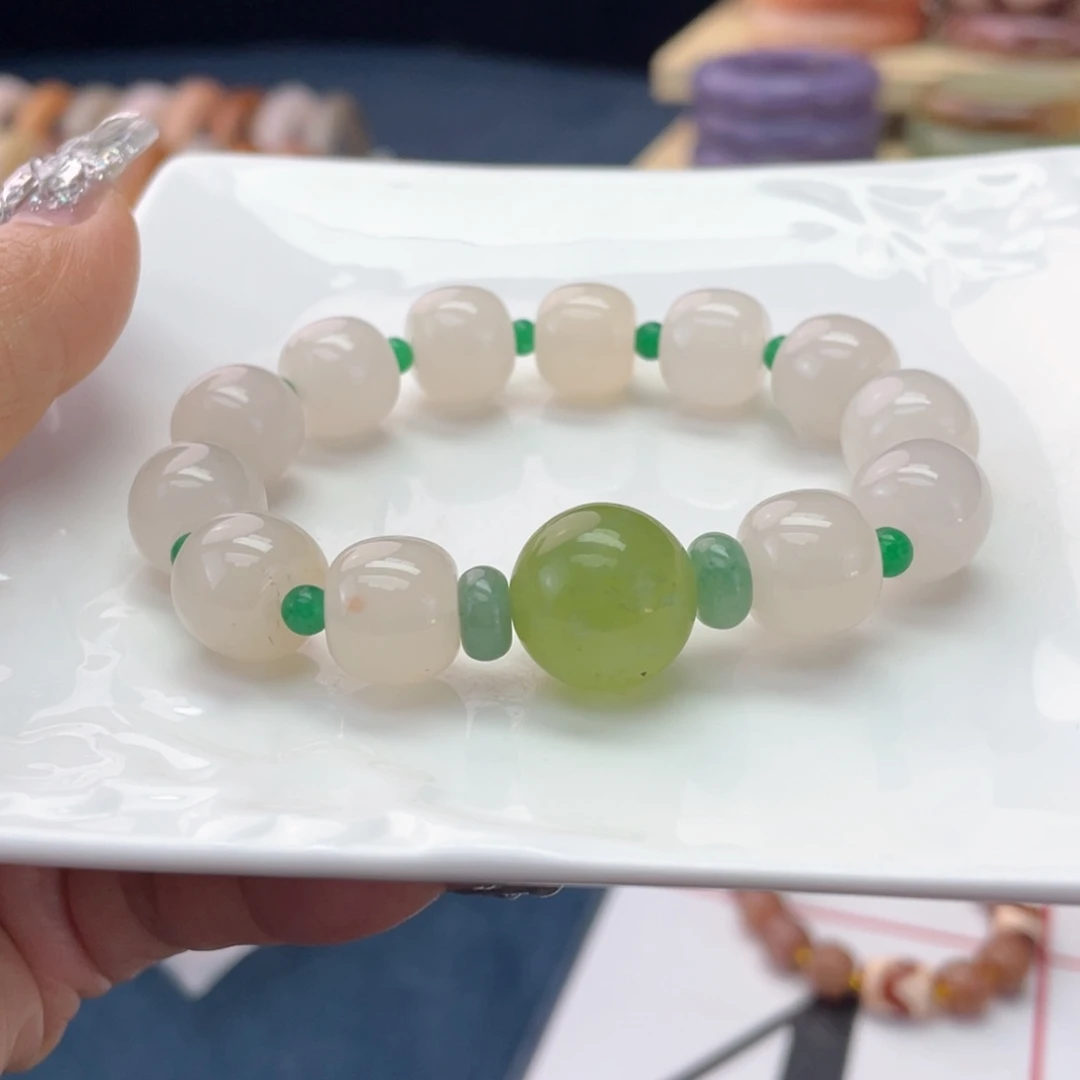 石英质玉未镶嵌手镯